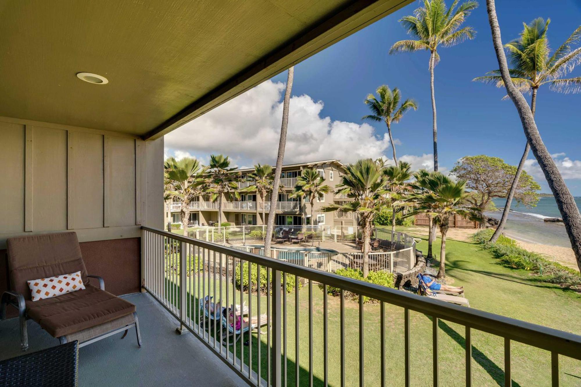 Waipouli Beachfront Condo With Balcony And Ocean Views Kapa'a Ngoại thất bức ảnh